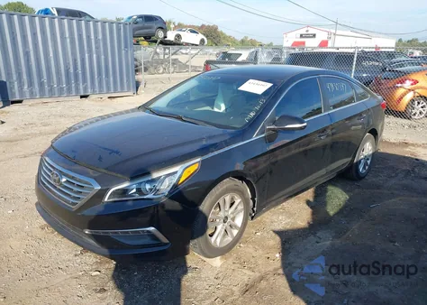 2015 Hyundai Sonata Se z USA, uszkodzony, nr VIN 5NPE24AF8FH008580